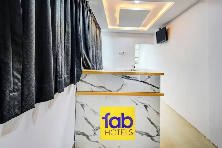 Fabhotel Lorwen