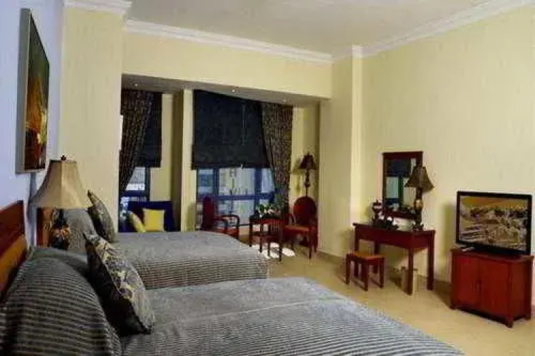 Al Safir Residence