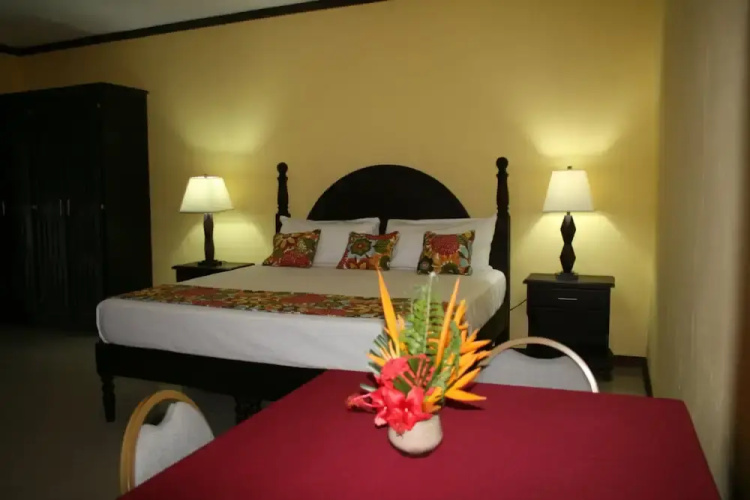 Golden Shore Resort