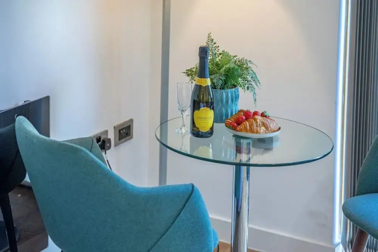 Sheffield 3rd fl City Studio Apartment