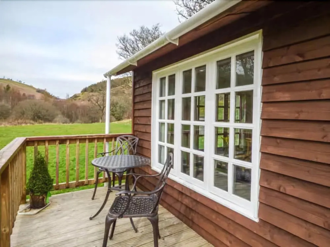 Crowlwm Chalet