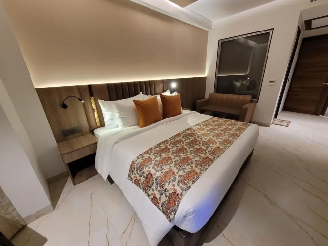 Hotel Rj