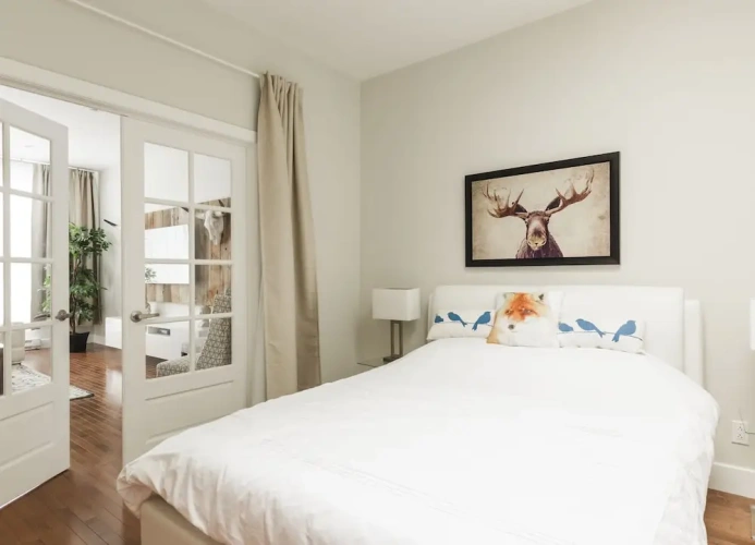 4 Bedrooms Apartment