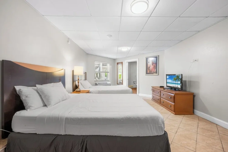 Standard Quadruple room