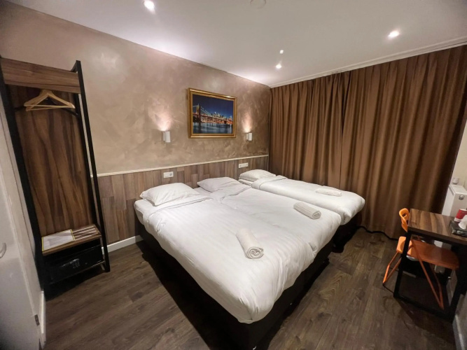 Budget Dam Hotel