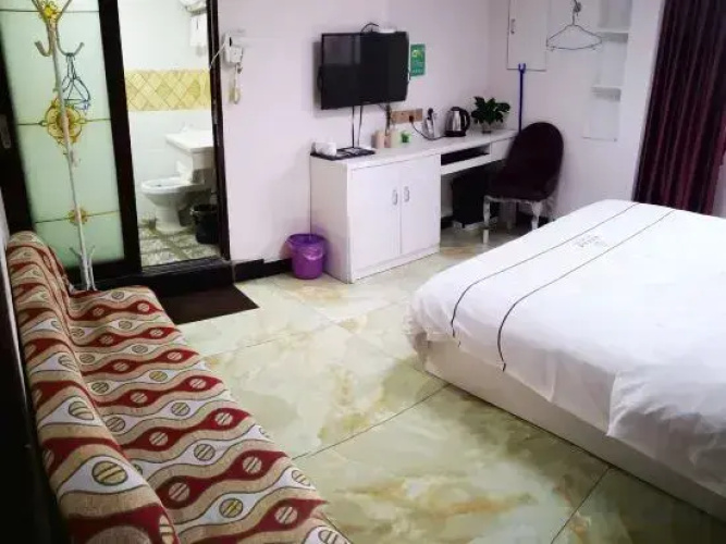 Hillcom Guest House