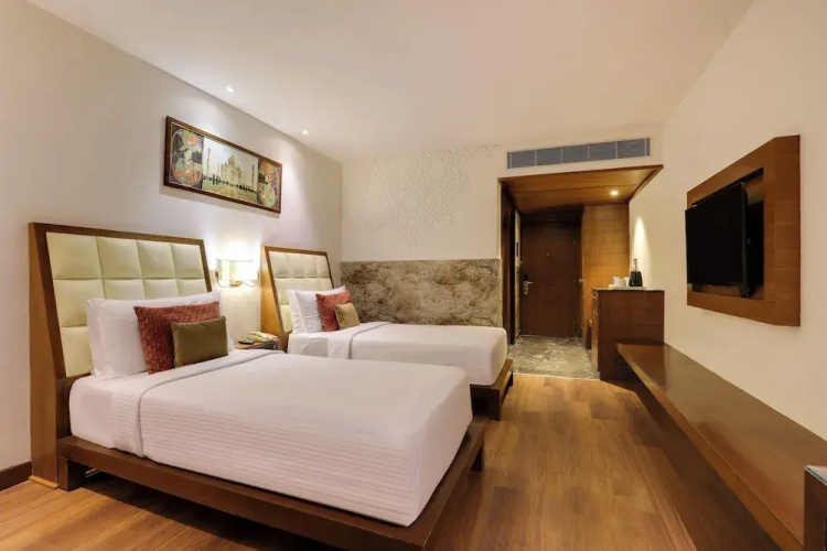 Saura Hotel, Agra – A Club Mahindra Associate