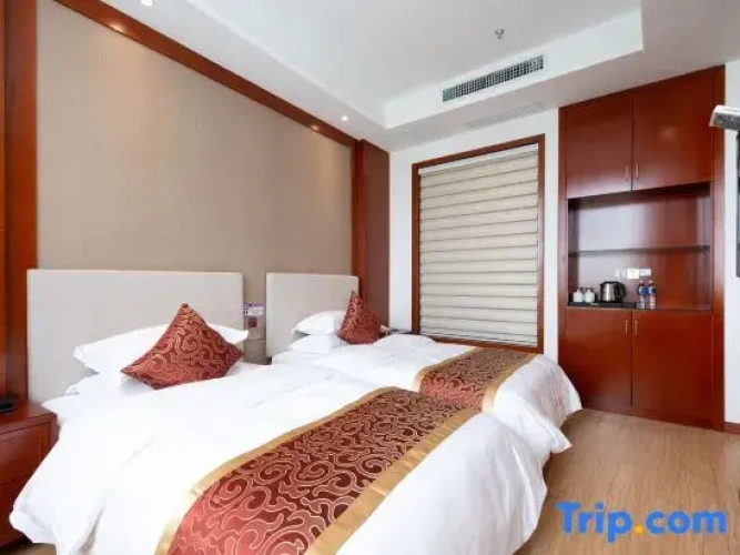 Deluxe Twin Suite