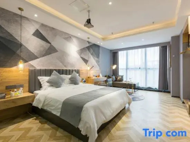 Tanggong Hotel