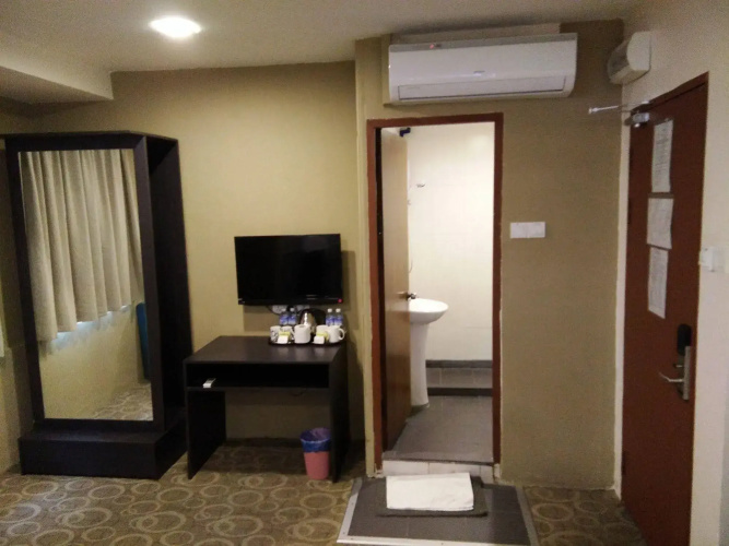 Lucky 11 Hotel