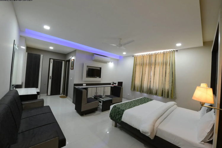 Hotel Heeralal