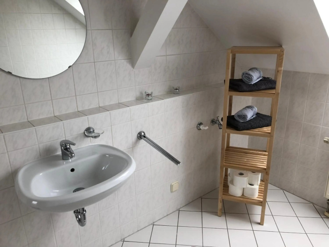 Kuschelige Dachgeschosswohnung am Clarapark