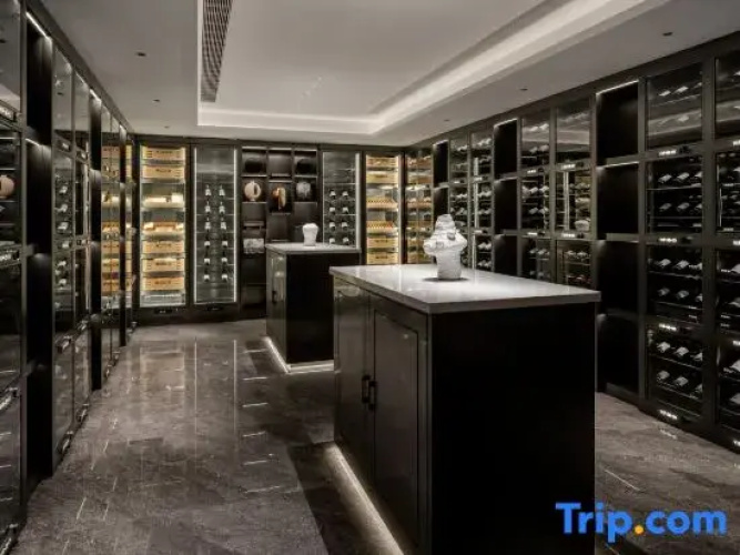 Yu Hotel