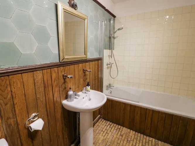 Chetwynd Lodge