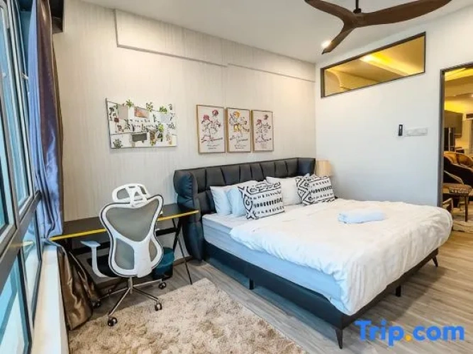3 Bedrooms Apartment