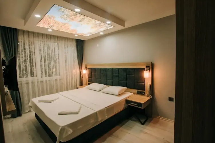 Arezzo Deluxe Suite Hotel