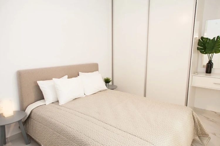 1 Bedroom Apartment with balcony