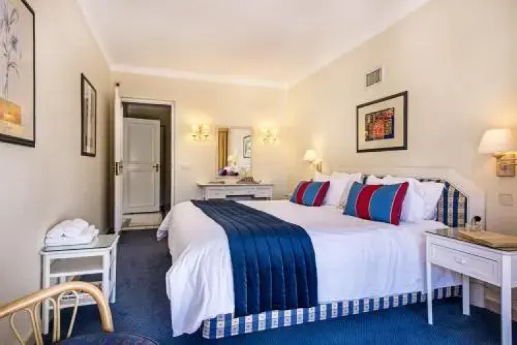 Four Seasons Country Club Over view