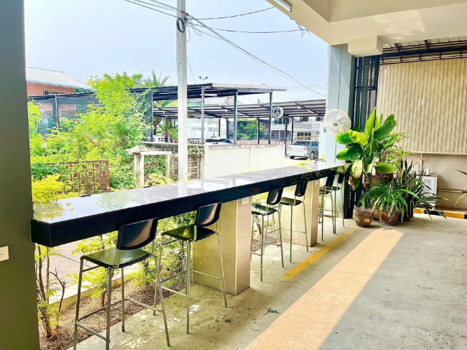 The Gun Hotel 8