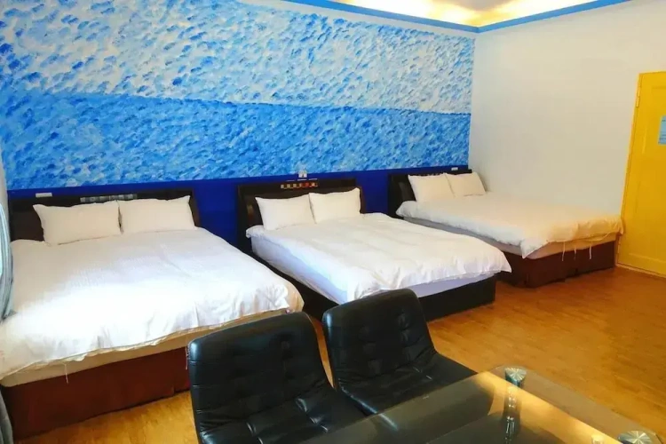 Economy room