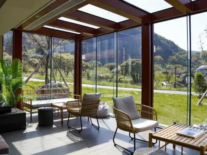 Jinfo Mountain Holiday Hotel