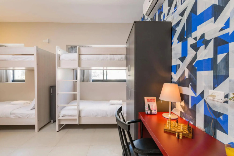 Stay Inn Hostel