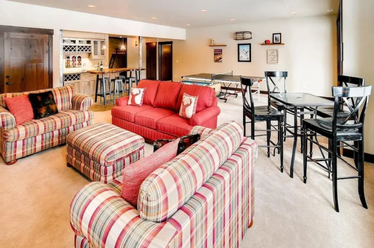 Elk Run Lodge