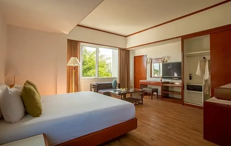 Triple Junior Suite
