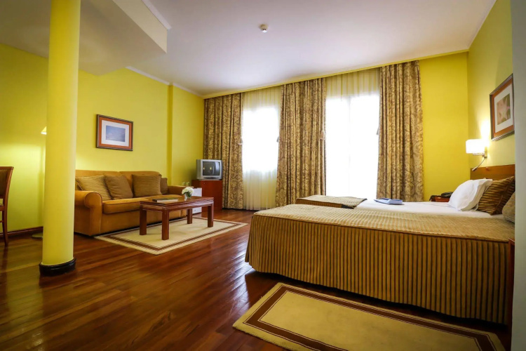 Hotel Camões