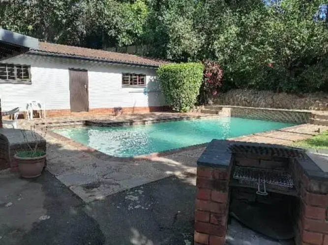 39 on Glenanil St
