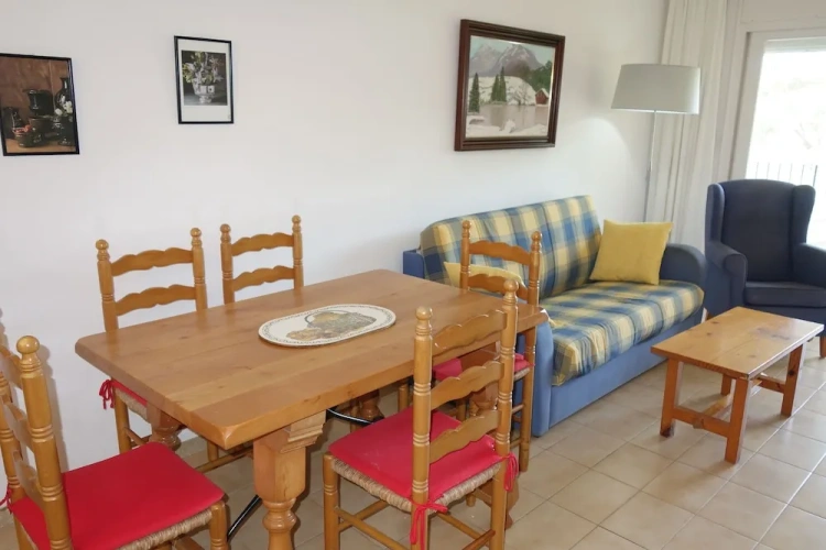 2 Bedrooms Apartment with balcony