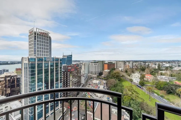 QV Luxury Apartment with Indoor Pool - 445