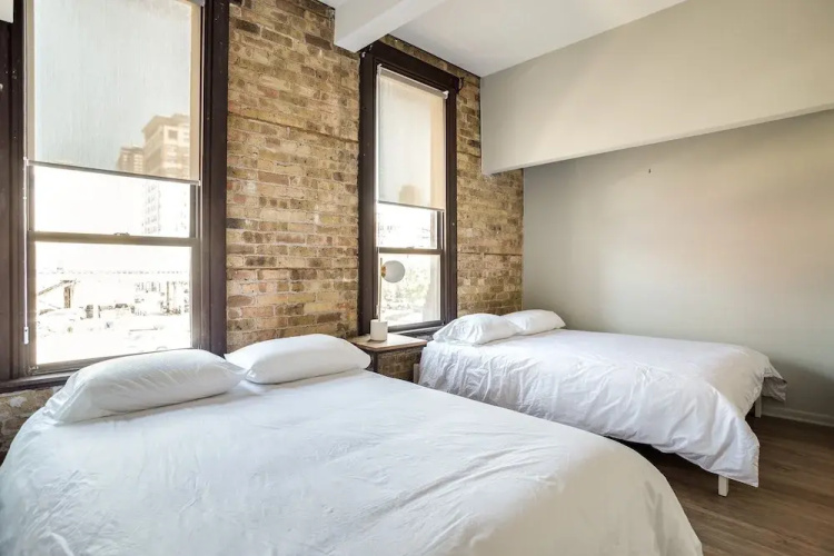 858 Orleans