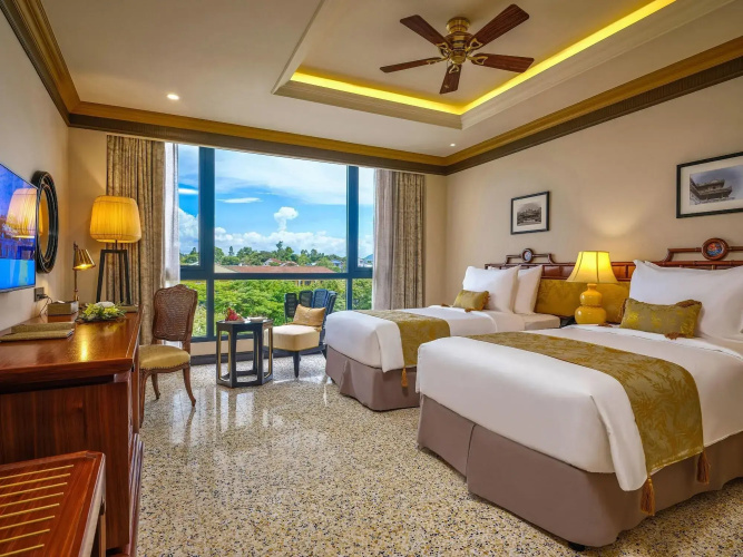 Silk Path Grand Hue Hotel