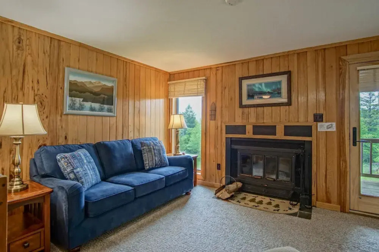 Powderidge 60: Slope Side, Fireplace, Spacious Deck