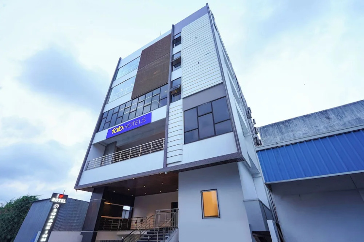 Fabhotel A Square - Bhimavaram