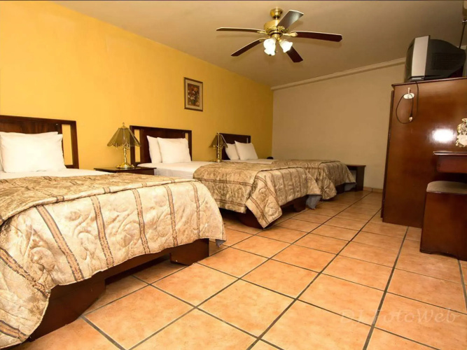 Hotel Puerta del Sol - San Jose Airport