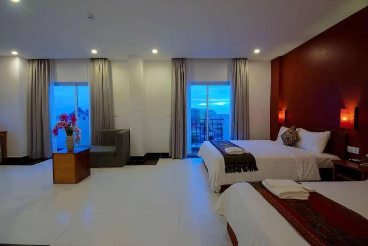 New Midtown Hotel
