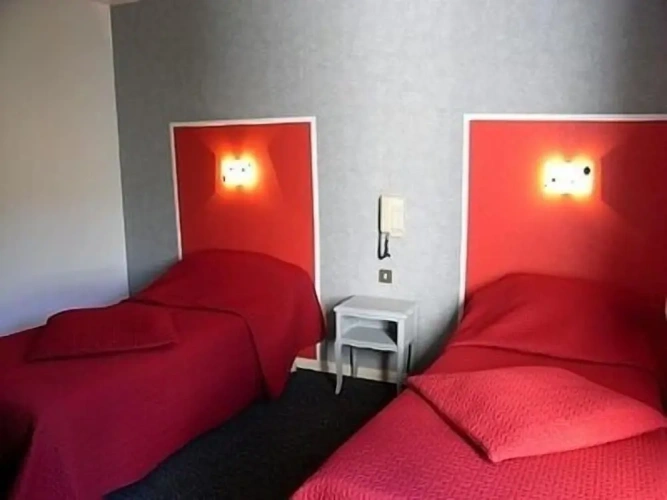 Standard Twin room with balcony