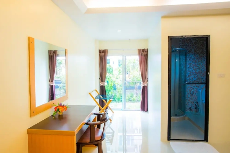 Comfort room