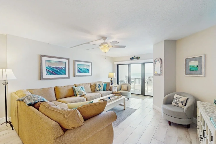 2 Bedrooms Apartment with balcony