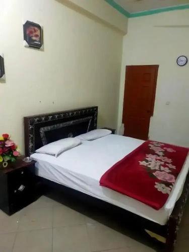 New Hajveri Hotel Lahore
