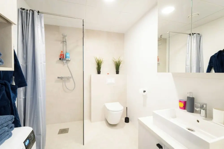 1 Bedroom Premium Apartment with courtyard view