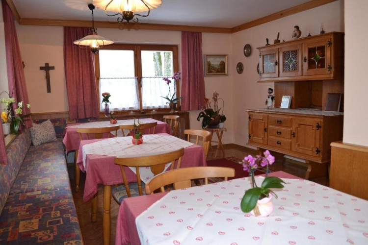 1 Bedroom Apartment with balcony