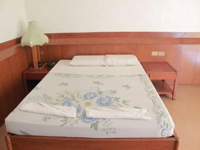 Evergreen Hotel