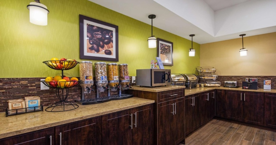 Best Western Plus Moosomin Hotel photo 35