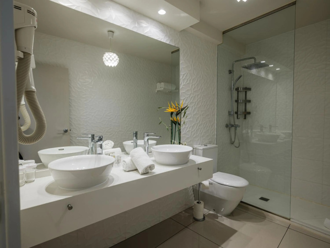 On Hotels Oceanfront - Adults Only photo 12