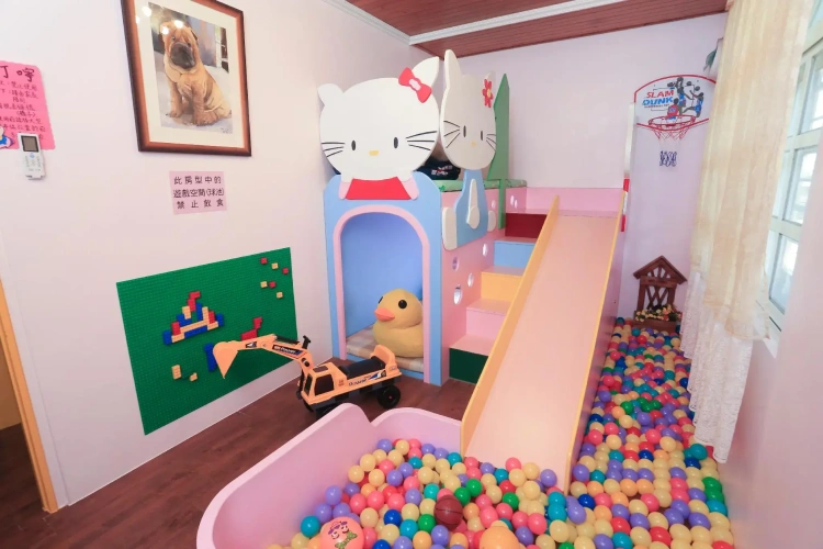 Standard Family room