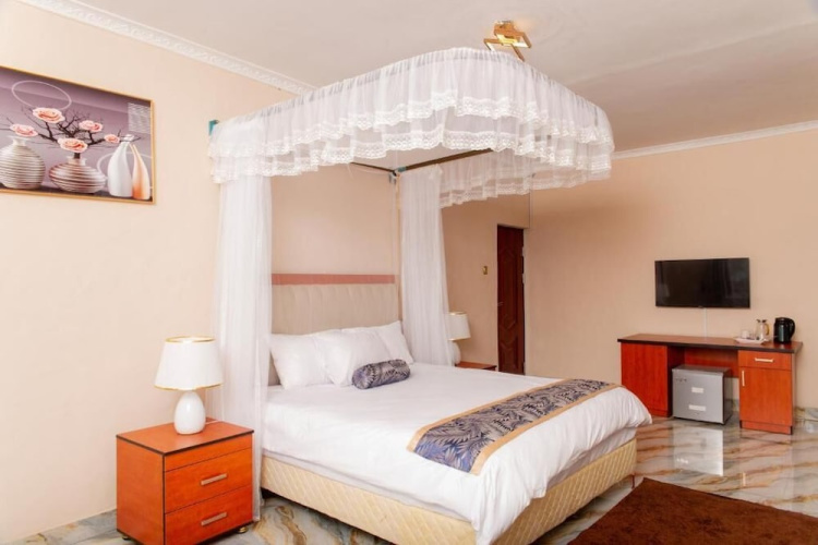 Lavish Suites