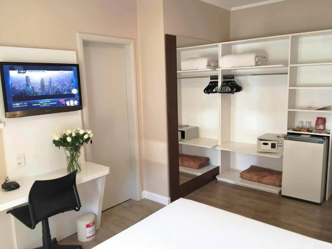 Cosmos Hotel
